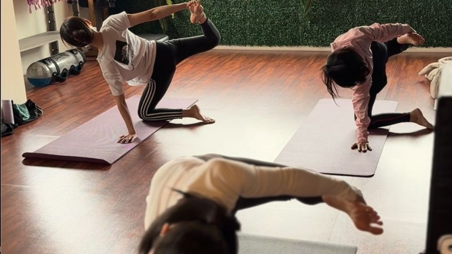 夜ヨガフロークラス